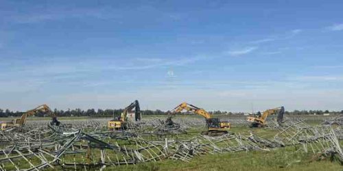 escavatori-demolizione-fotovoltaico-campo